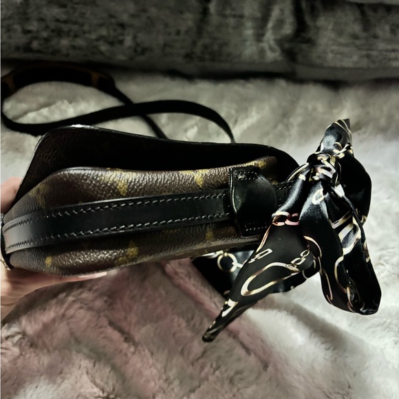 COPY - ✨Louis Vuitton St. Germain Crossbody ✨ - Picture 11 of 13